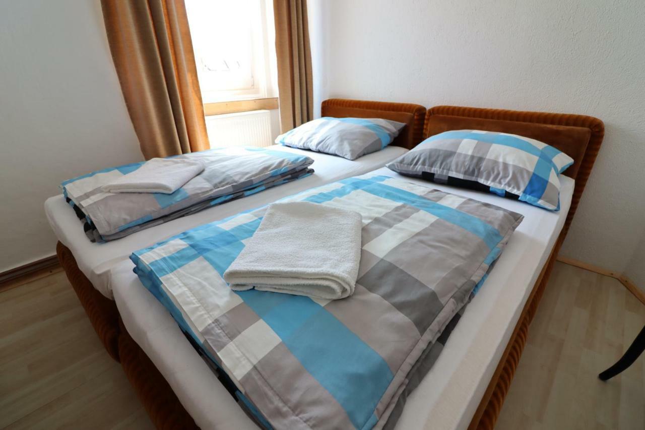 Guesthouse Veles Slovenska Bistrica Exterior photo